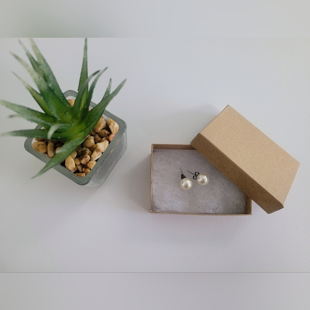 Claire's Pearl Studs